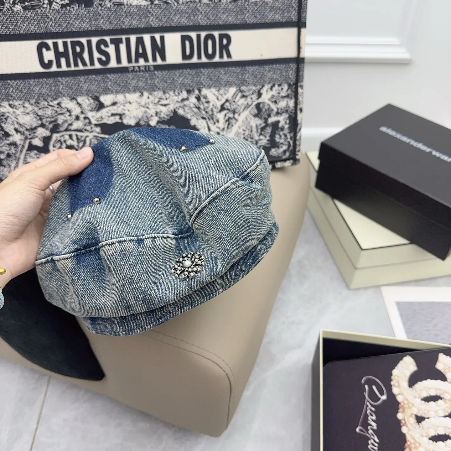Croixin 🆕 💙 High-end denim material, heavy handmade beret, good fit and good texture❤️‍🔥